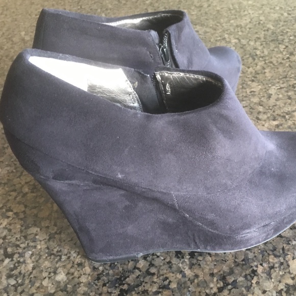 Mossimo Wedge Booties - Picture 3 of 4